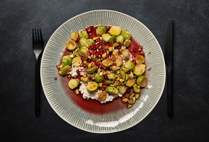 Rosenkohl mit körniger Frischkäse, mit Granatapfel und Pistazien 1 Rosenkohl mit Frischkäse, Granatapfel und Pistazien